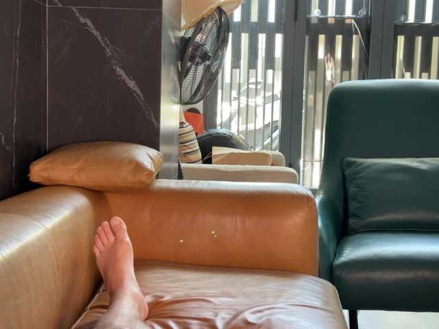 FlyingDutchmana live cam on BongaCams