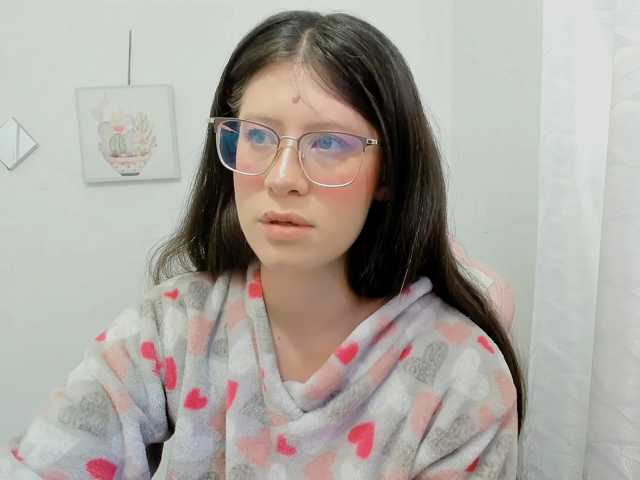 ZooeyBelair live cam on BongaCams