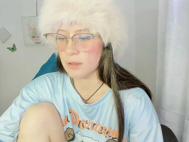 ZooeyBelair's BongaCams show and profile