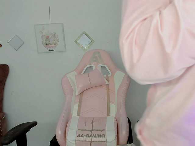 ZooeyBelair live cam on BongaCams