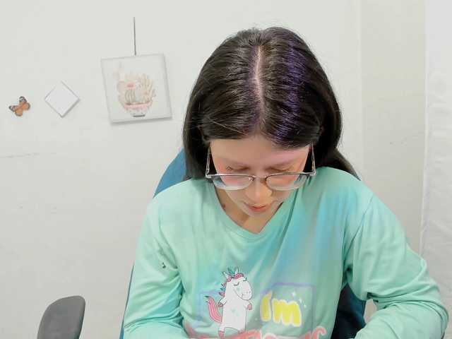 ZooeyBelair live cam on BongaCams