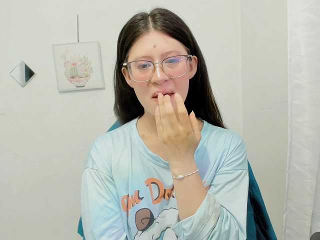 ZooeyBelair live cam on BongaCams