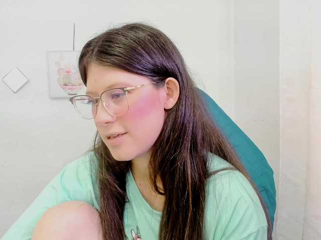ZooeyBelair live cam on BongaCams