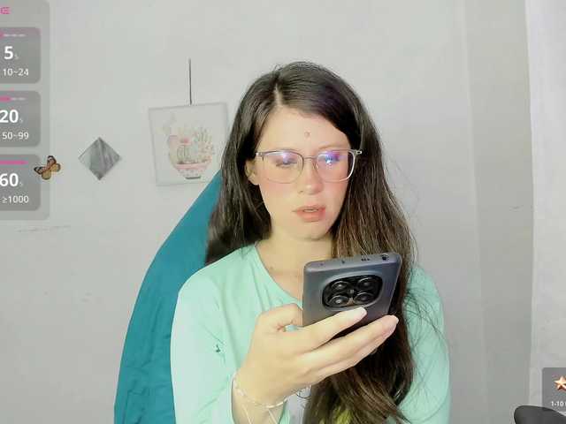 ZooeyBelair live cam on