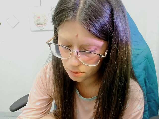 ZooeyBelair live cam on BongaCams