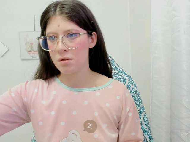 ZooeyBelair live cam on BongaCams