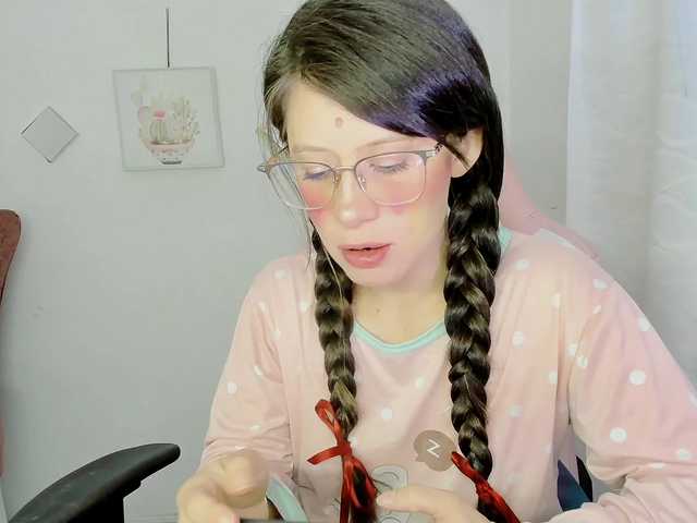 ZooeyBelair live cam on BongaCams