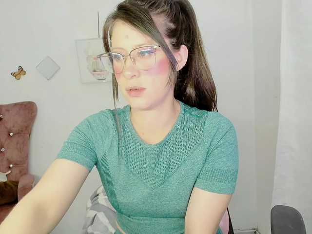 ZooeyBelair live cam on BongaCams