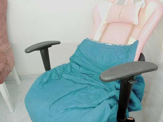 ZooeyBelair live cam on BongaCams
