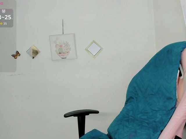 ZooeyBelair live cam on 