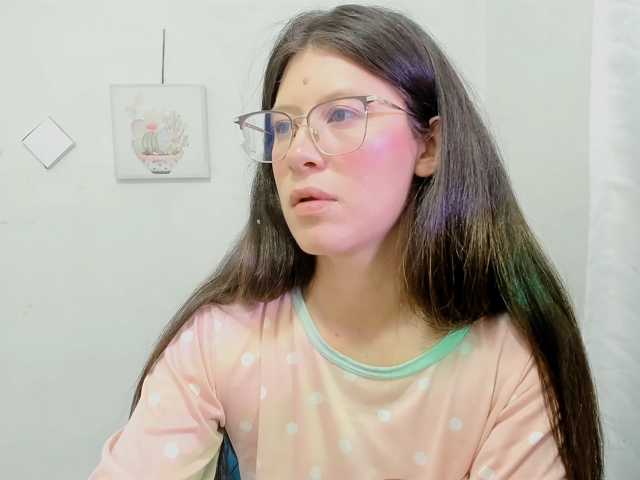 ZooeyBelair в эфире на BongaCams