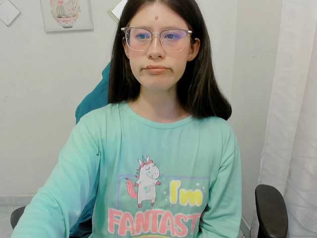 ZooeyBelair live cam on BongaCams