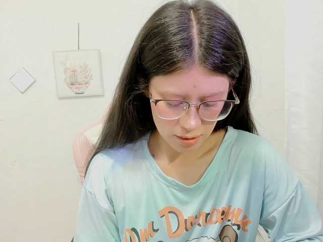 ZooeyBelair live cam on BongaCams