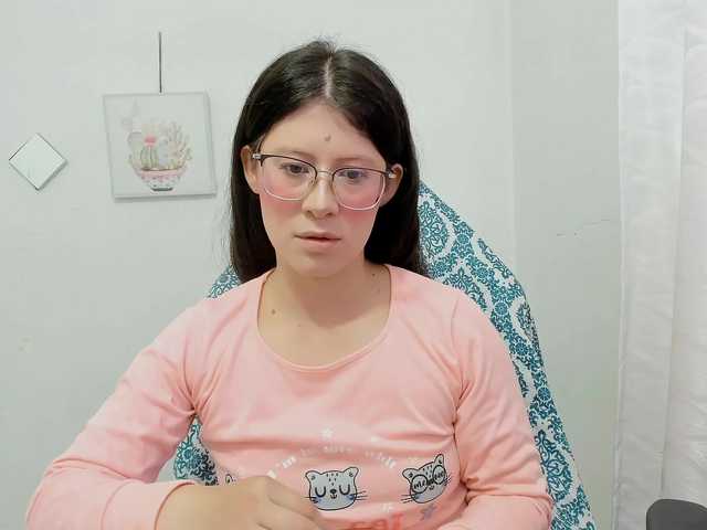 ZooeyBelair live cam on BongaCams