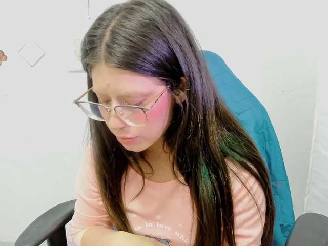 ZooeyBelair live cam on BongaCams