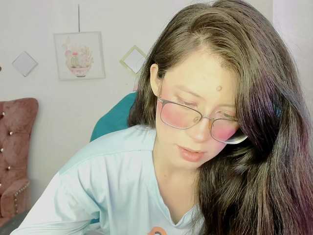 ZooeyBelair live webcam show