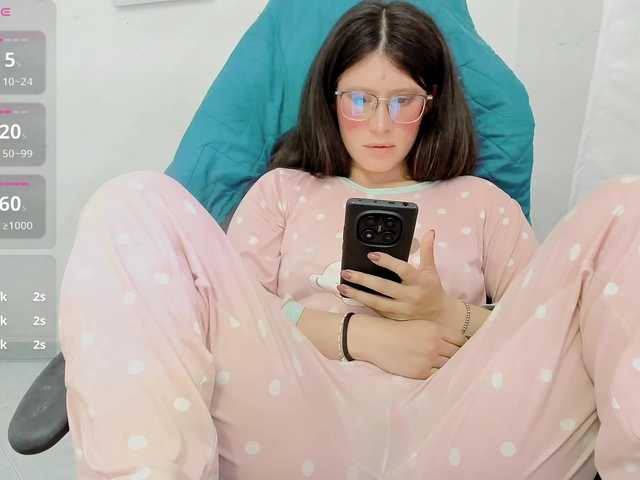 ZooeyBelair live cam on BongaCams