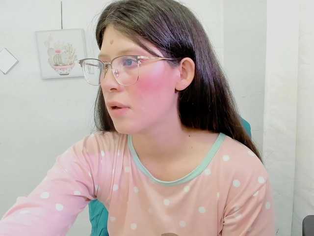 ZooeyBelair live cam on BongaCams