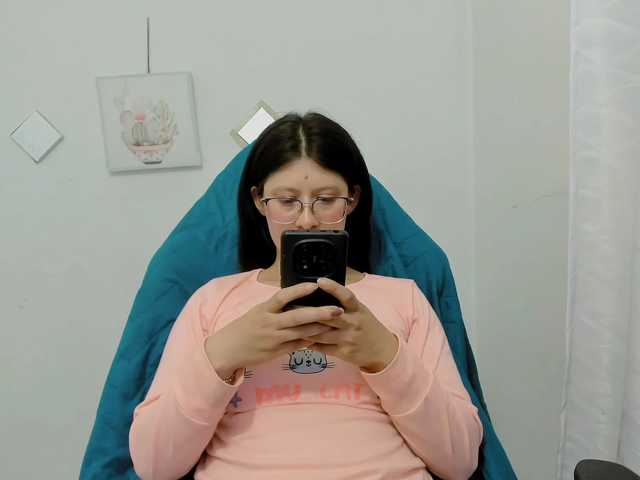 ZooeyBelair live cam preview