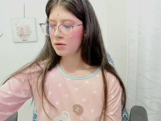 ZooeyBelair live cam preview