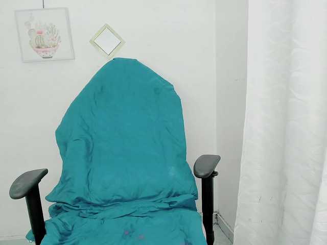 ZooeyBelair live cam on BongaCams