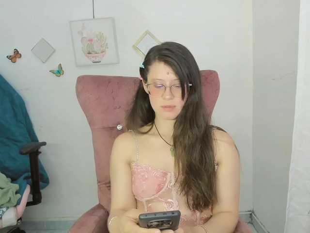 ZooeyBelair live cam on BongaCams
