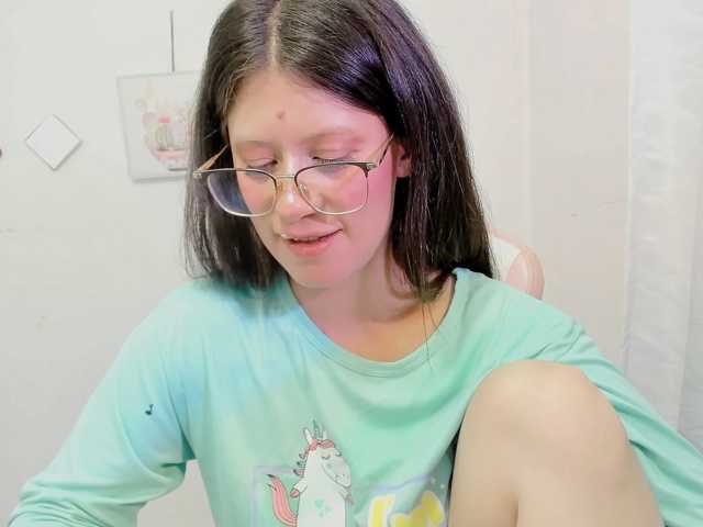 ZooeyBelair live cam preview