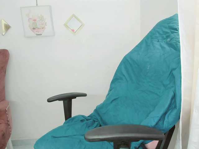 ZooeyBelair live cam on BongaCams