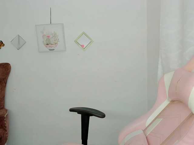 ZooeyBelair live cam on BongaCams