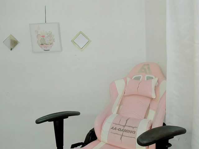 ZooeyBelair live cam on BongaCams