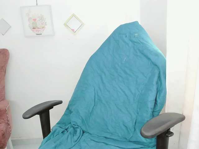 ZooeyBelair live cam on BongaCams