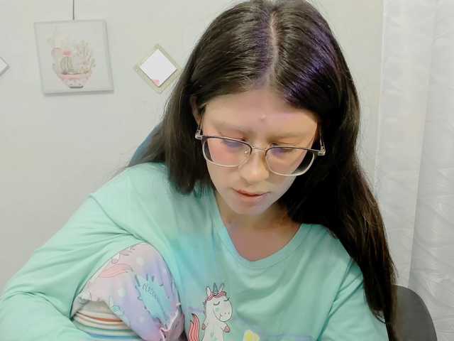 ZooeyBelair live cam on BongaCams
