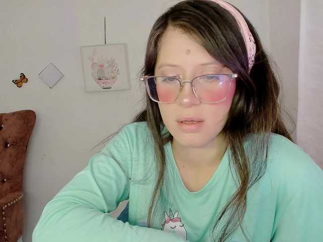 ZooeyBelair live cam on BongaCams