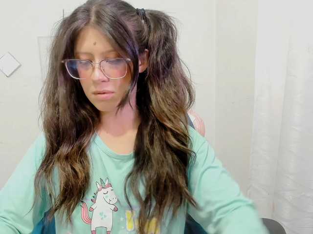 ZooeyBelair live cam on BongaCams
