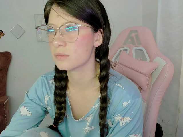 ZooeyBelair live cam on BongaCams