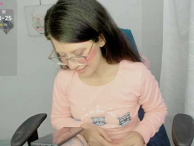 ZooeyBelair live cam on BongaCams