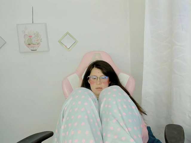 ZooeyBelair live webcam show