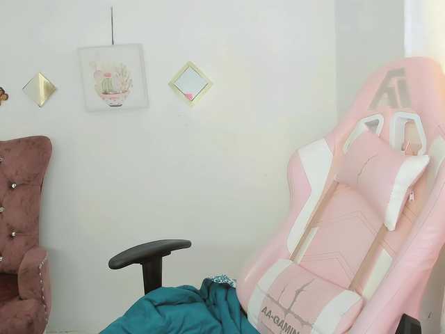 ZooeyBelair live cam on BongaCams