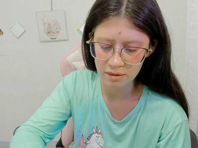 ZooeyBelair live cam on BongaCams