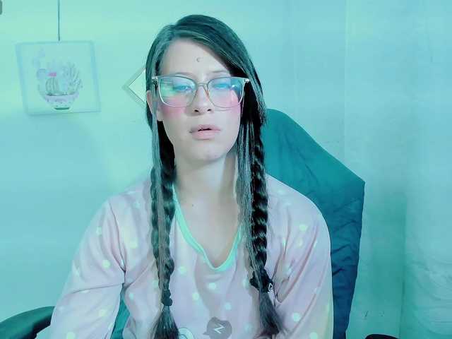 ZooeyBelair live cam on BongaCams