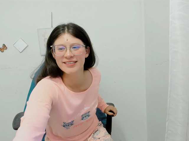 ZooeyBelair live cam on BongaCams