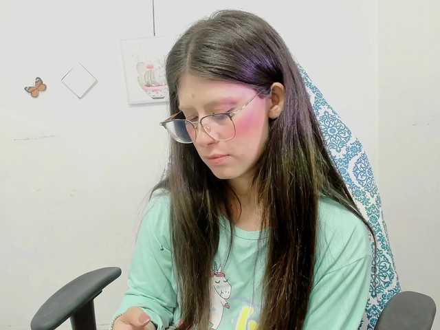 ZooeyBelair live cam on BongaCams