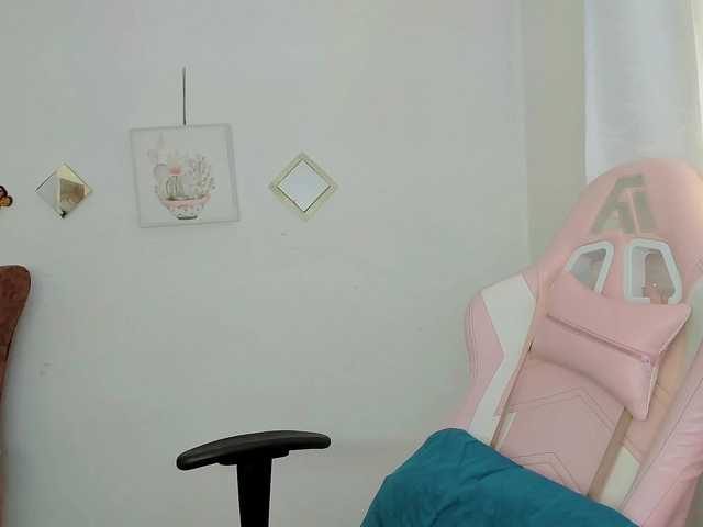 ZooeyBelair live cam on BongaCams