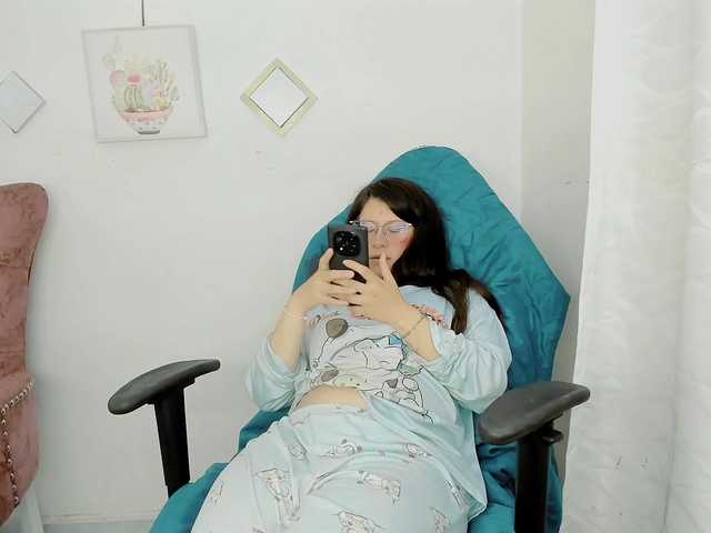 ZooeyBelair live webcam show