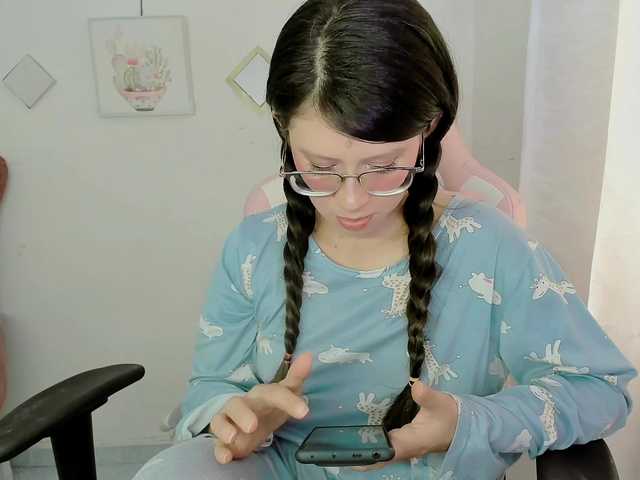 ZooeyBelair live cam on BongaCams
