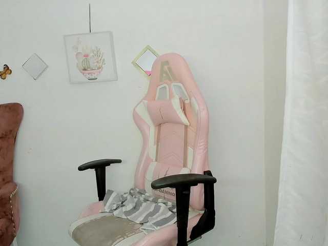 ZooeyBelair live cam on BongaCams