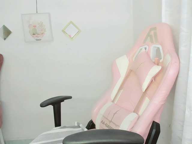 ZooeyBelair live cam on BongaCams