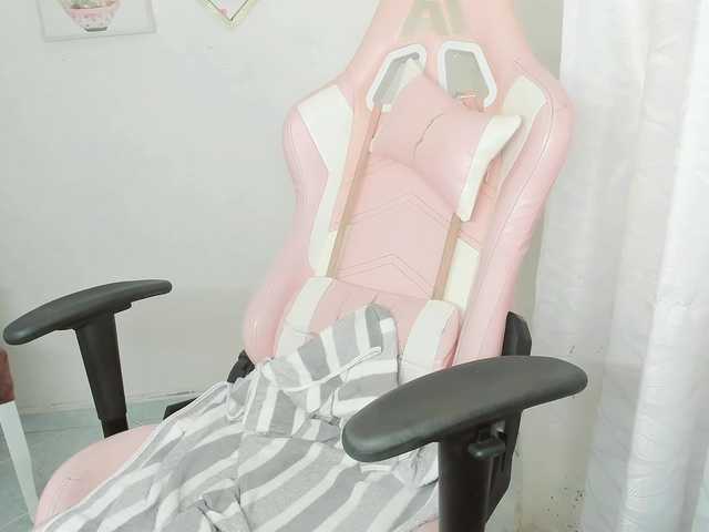 ZooeyBelair live cam on BongaCams