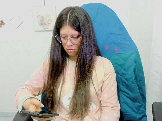 ZooeyBelair live cam on BongaCams