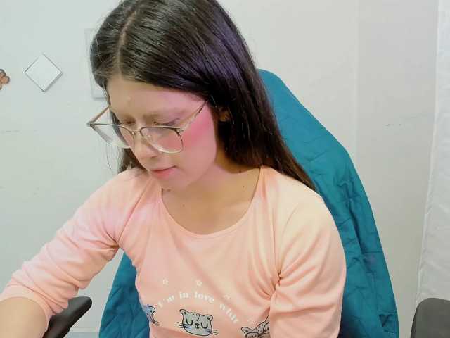 ZooeyBelair live cam on BongaCams